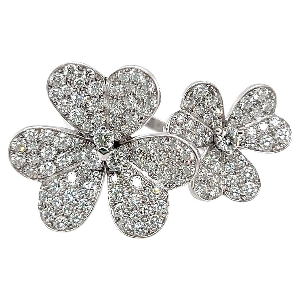 Van Cleef & Arpels Frivole white gold diamond flower ring