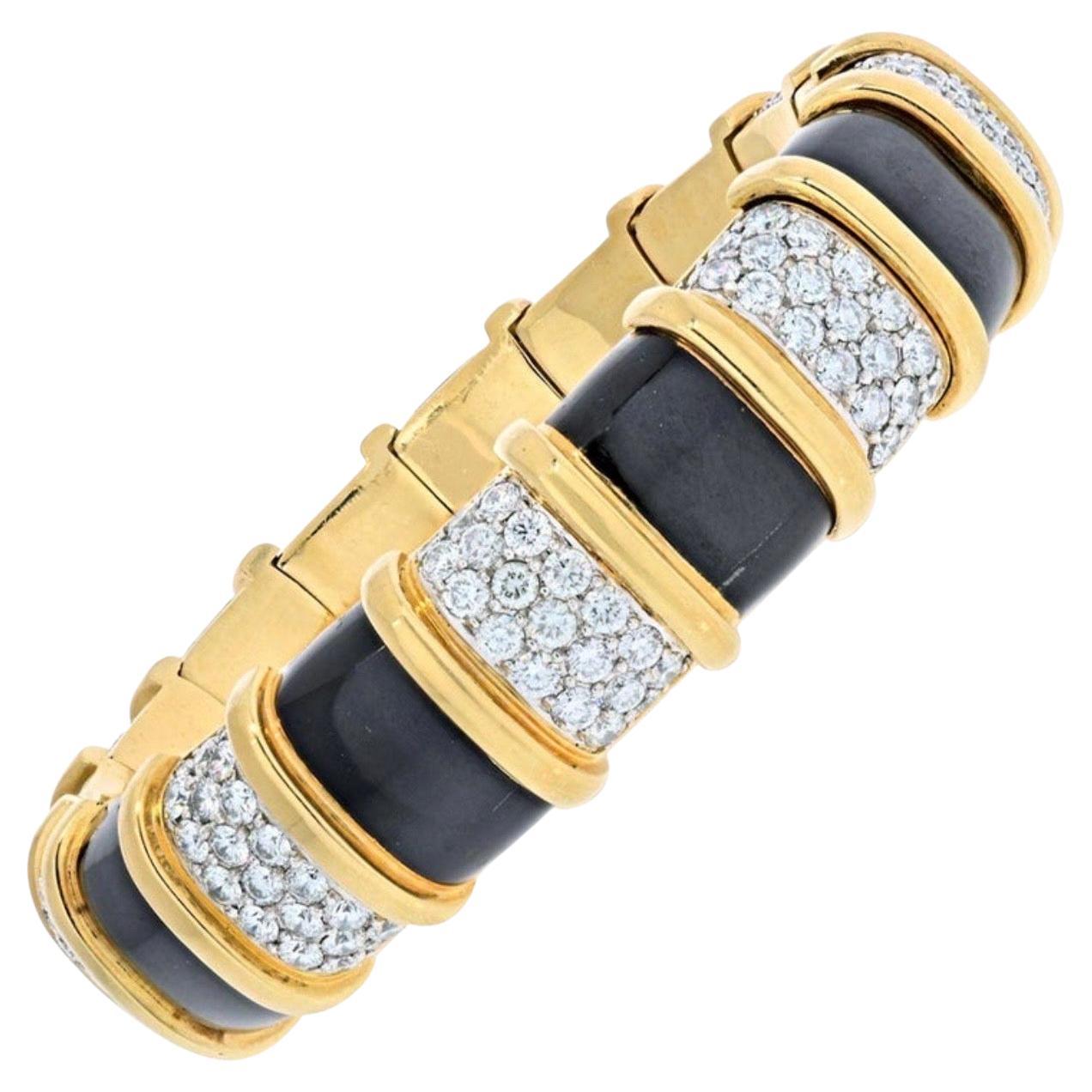 Tiffany Schlumberger paillonne enamel bangle set with diamonds