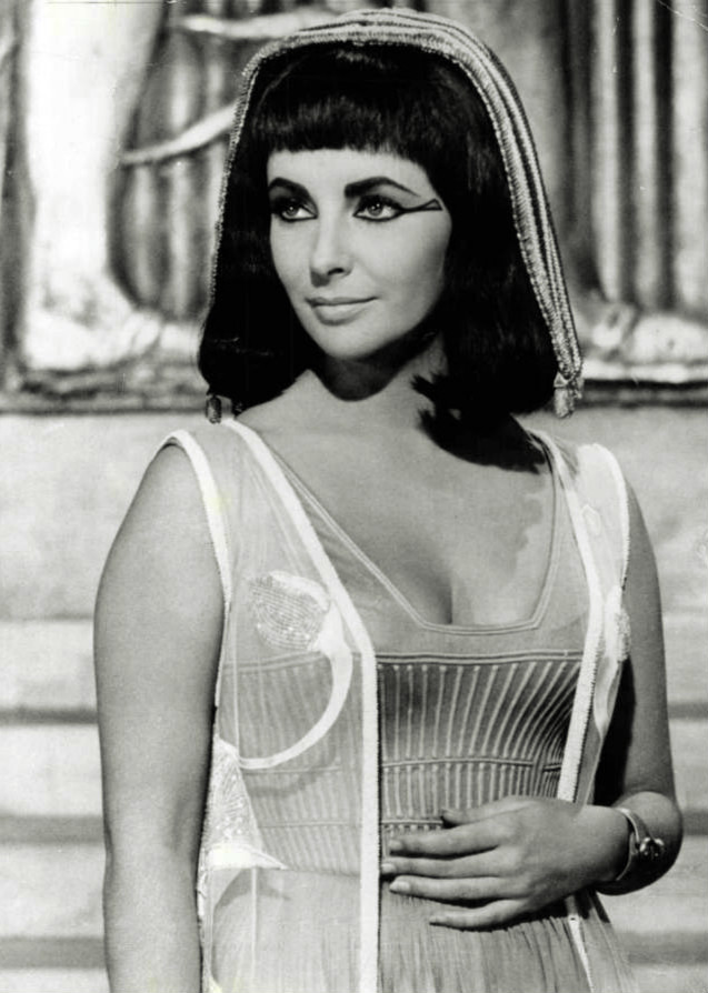 Elizabeth Taylor as Cleopatra, 1963