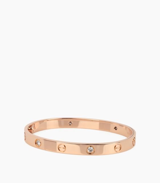 Cartier Love bracelet set with four diamonds