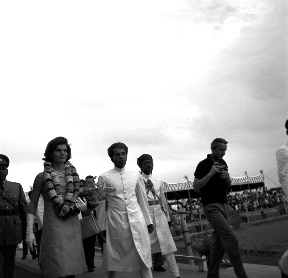 Jacqueline Kennedy on the 1962 tour of India